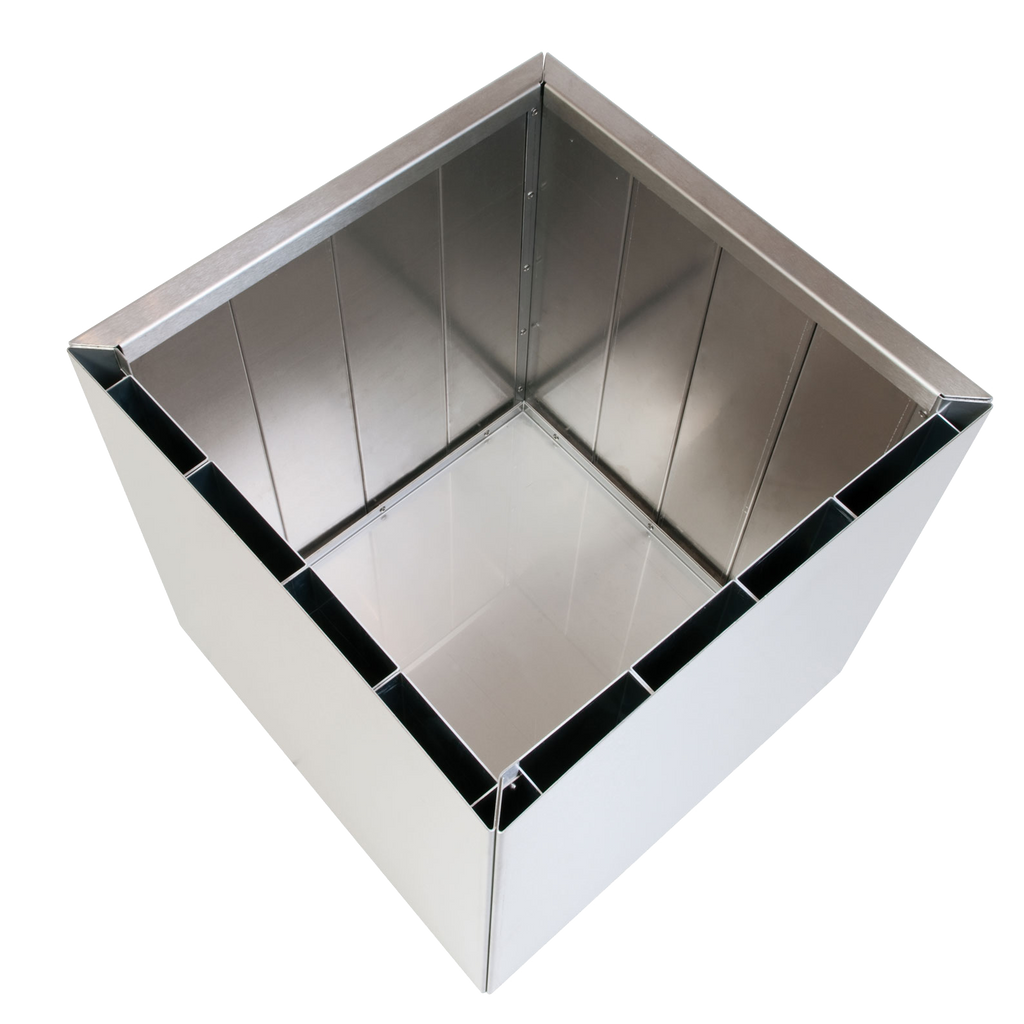 Isolierende Luftschicht als Frost- und Hitzeschutz im Pflanzkasten Duplex aus Edelstahl