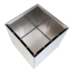 Isolierende Luftschicht als Frost- und Hitzeschutz im Pflanzkasten Duplex aus Edelstahl